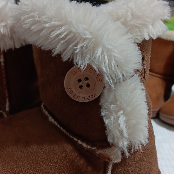 WEE STEP Sherpa faux suede Ankle Boots, sz. 9 youth girls - Picture 4 of 11